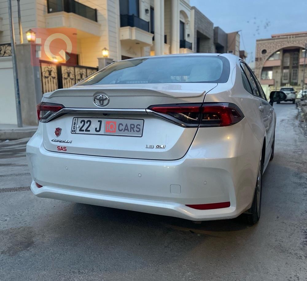 تۆیۆتا کۆرۆلا